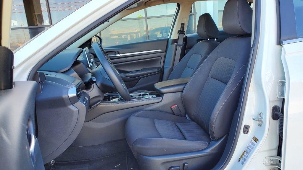Nissan Altima  2023