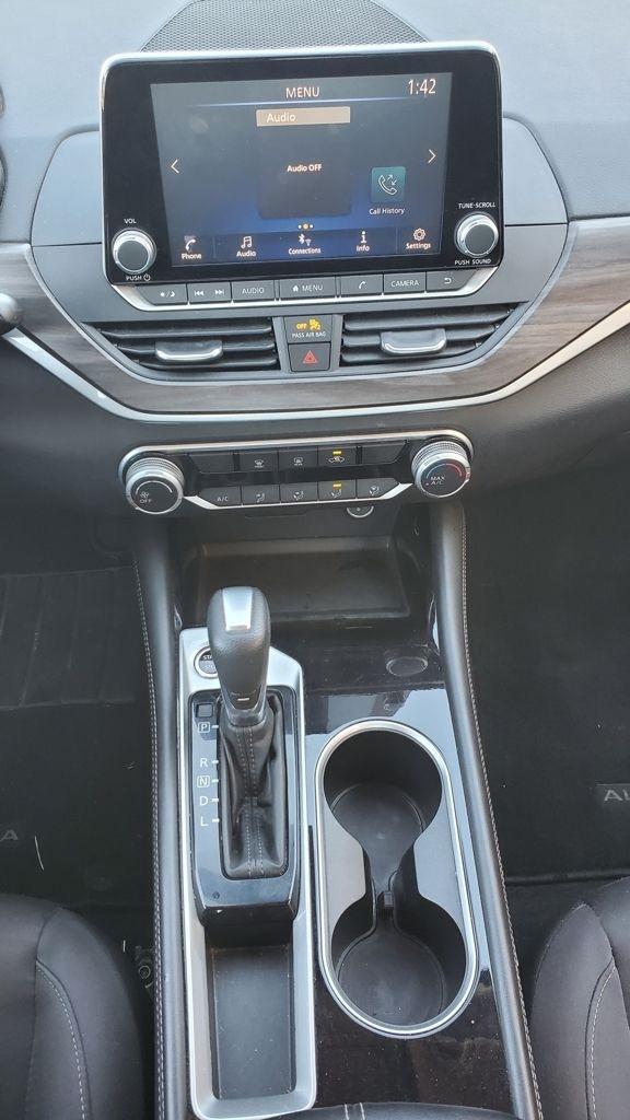 Nissan Altima  2023