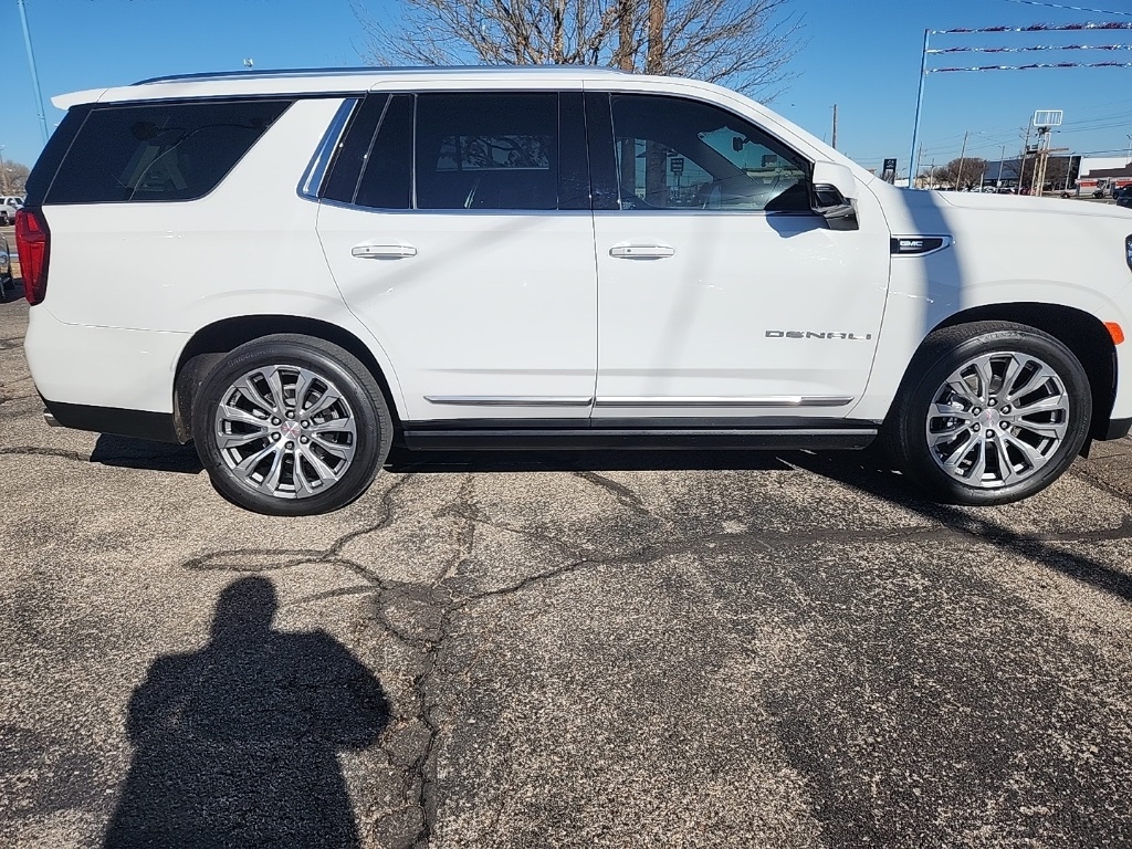 GMC Yukon  2021