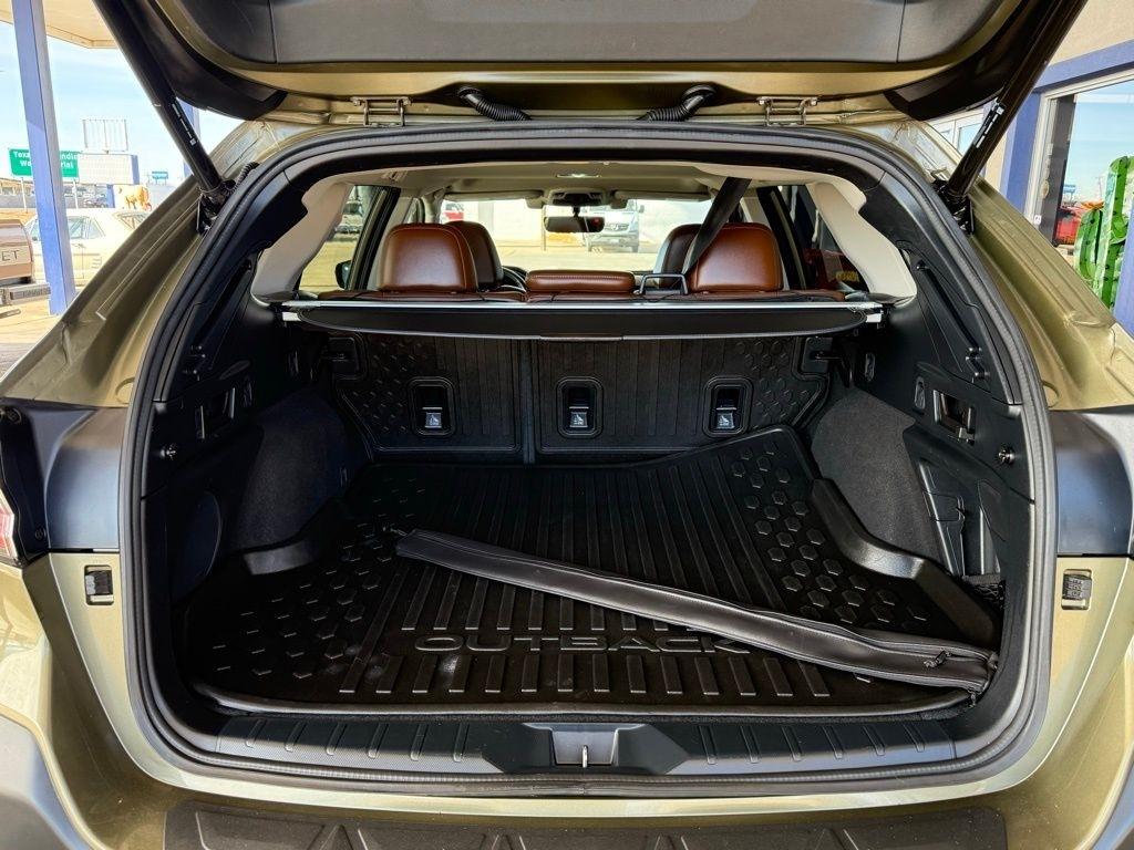 Subaru Outback  2021