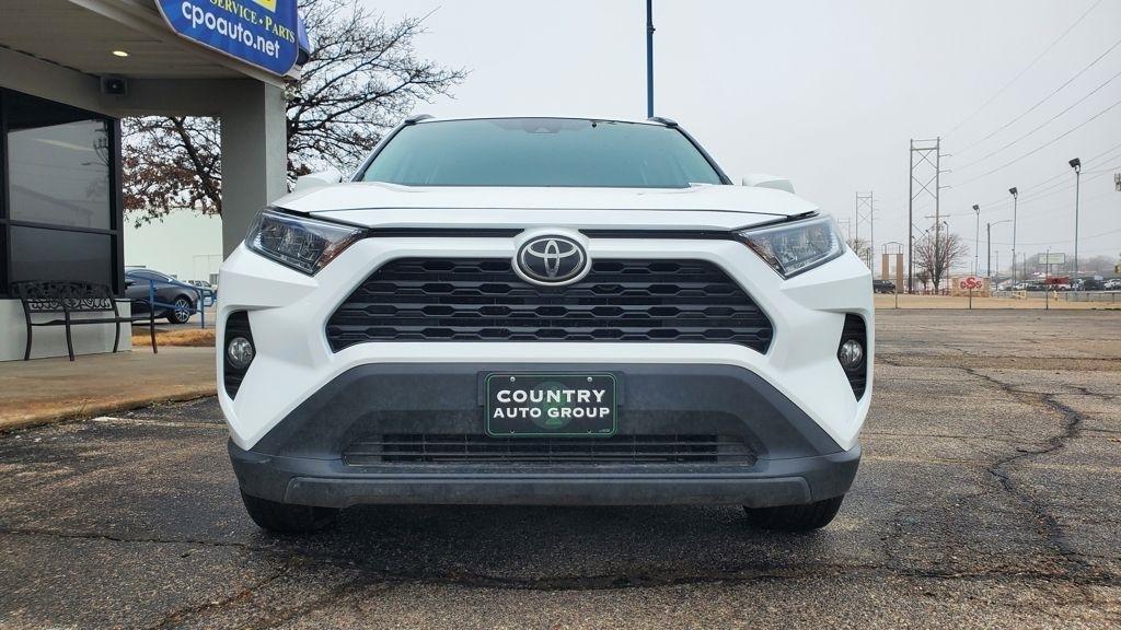 Toyota RAV4  2021