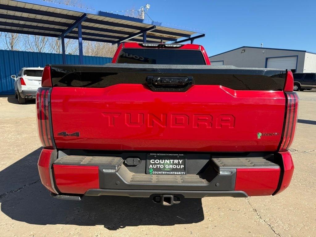Toyota Tundra  2022