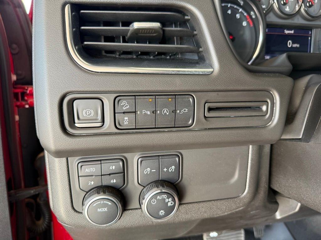 Chevrolet Tahoe  2021