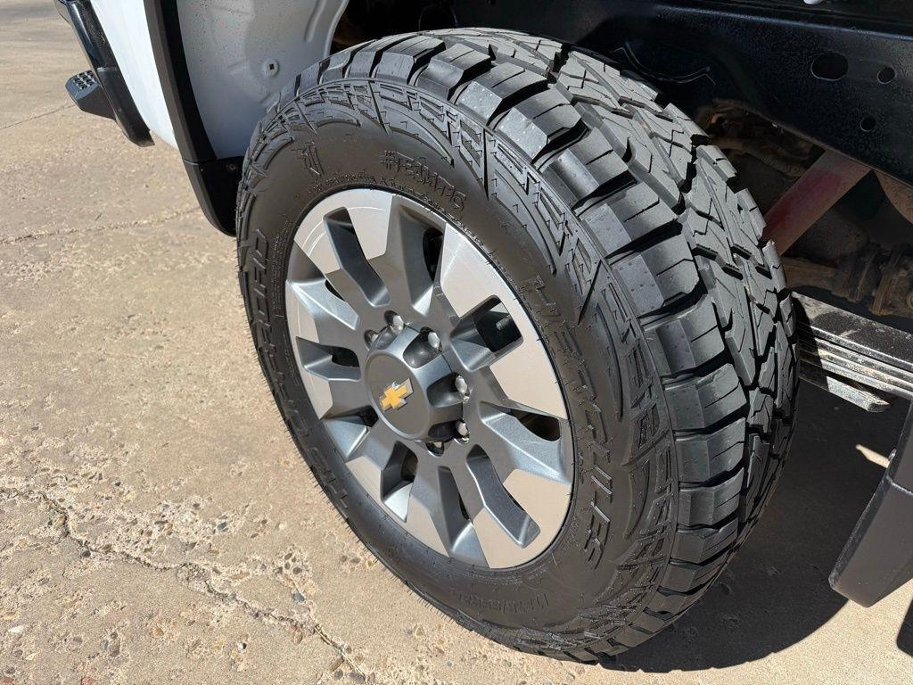 Chevrolet Silverado 2500  2025