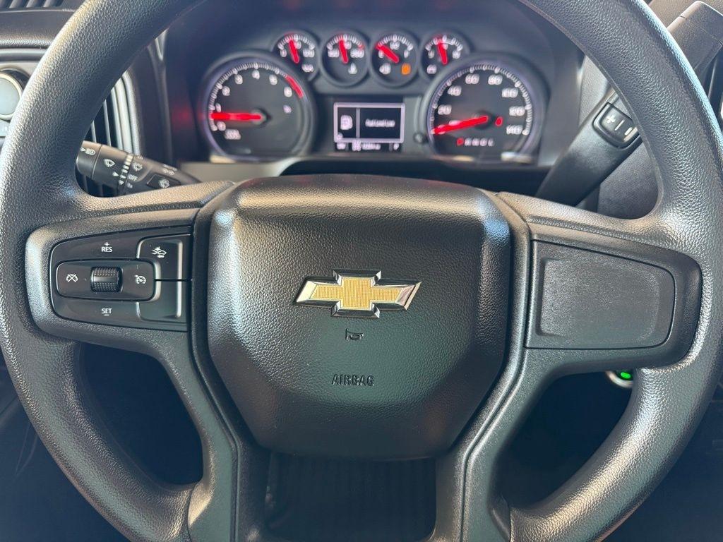 Chevrolet Silverado 2500  2025