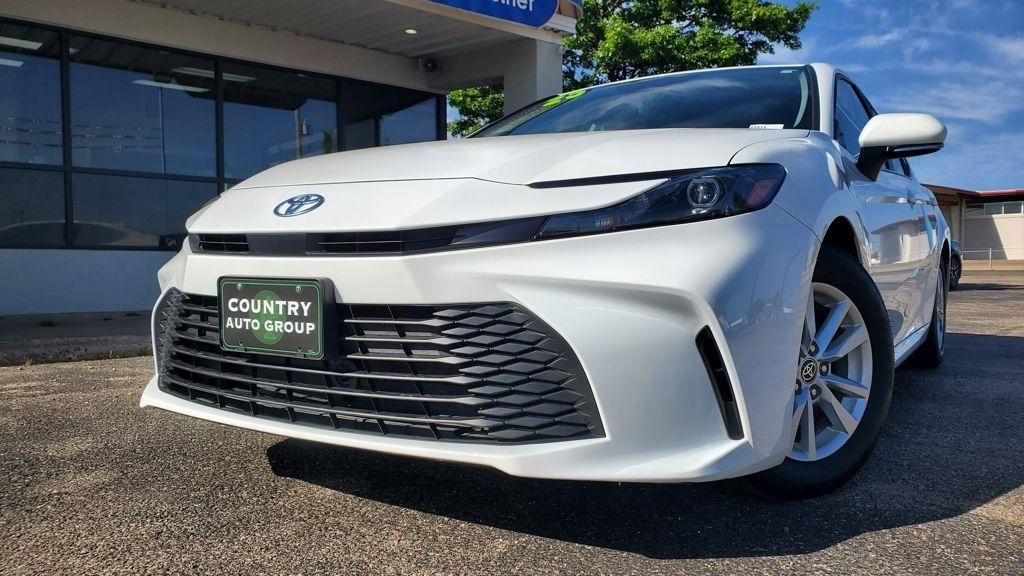 Toyota Camry  2025