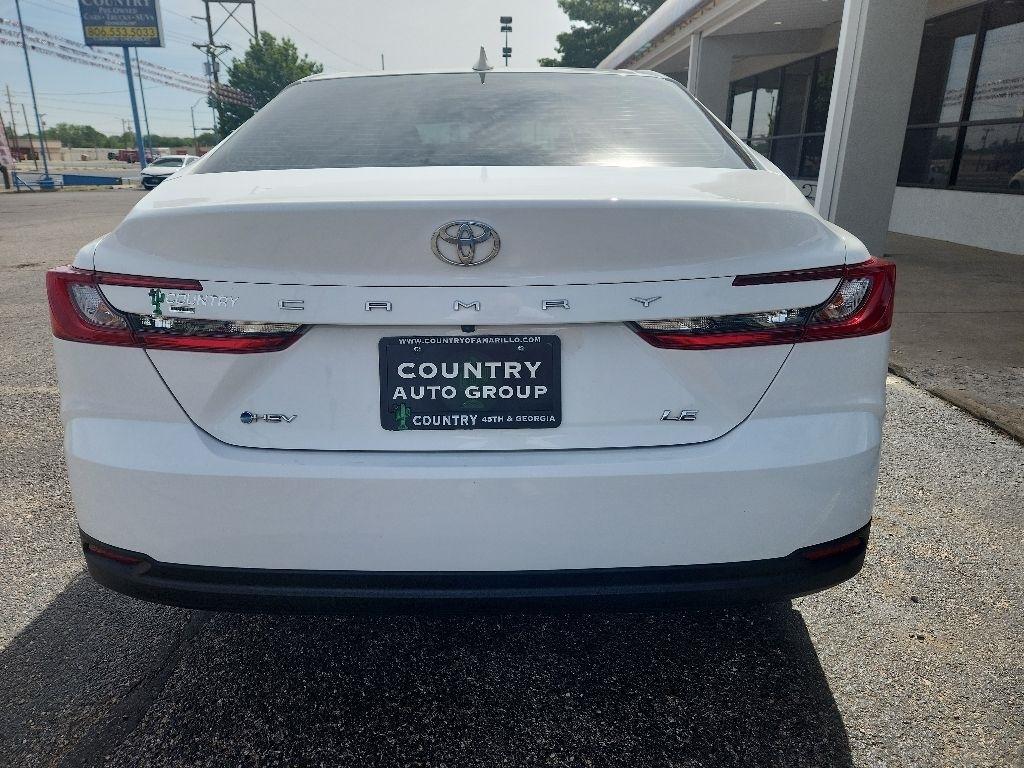 Toyota Camry  2025