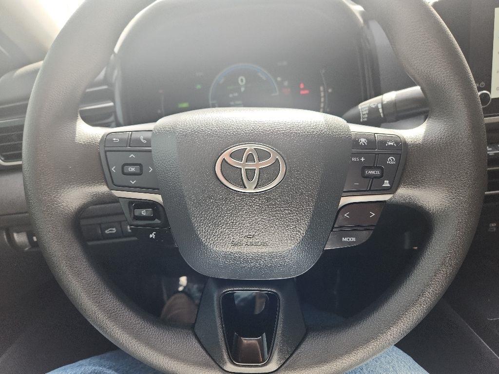 Toyota Camry  2025