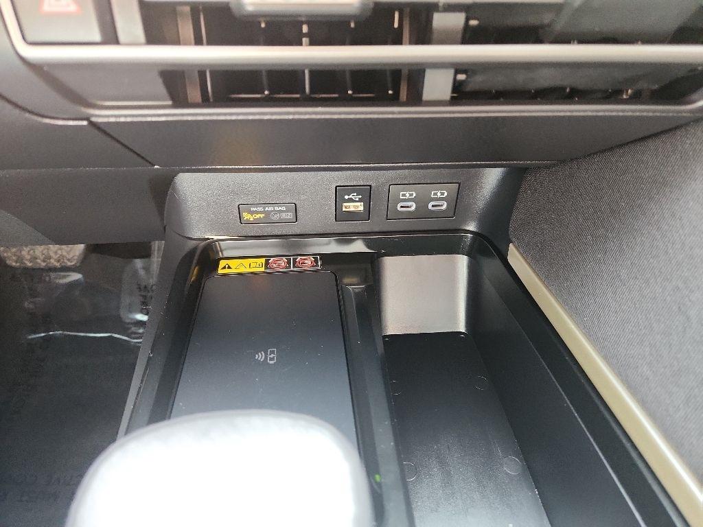 Toyota Camry  2025