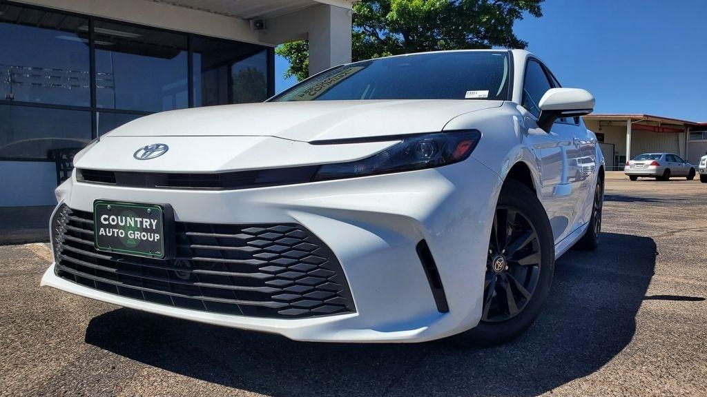 Toyota Camry  2025