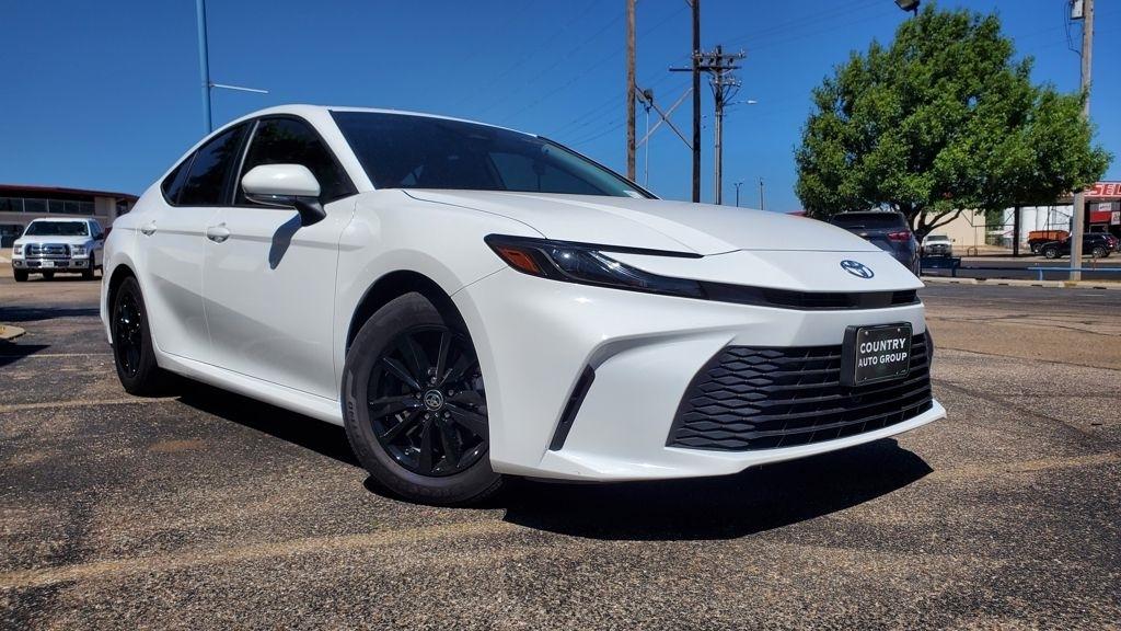 Toyota Camry  2025
