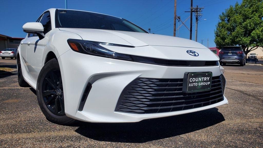 Toyota Camry  2025