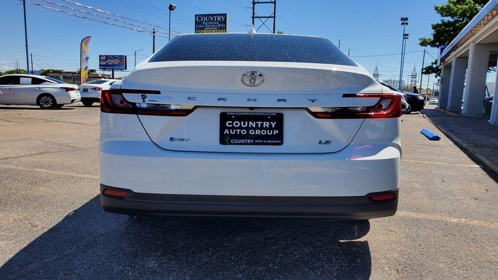 Toyota Camry  2025
