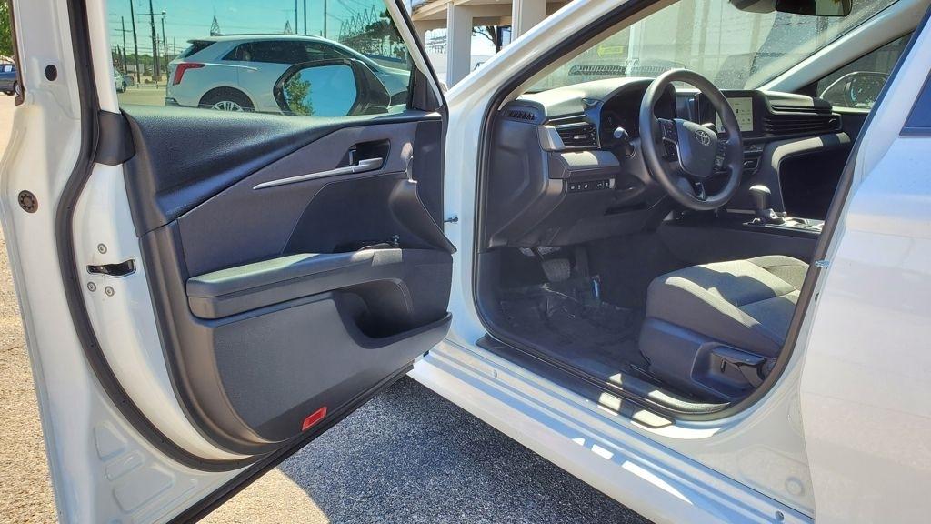 Toyota Camry  2025