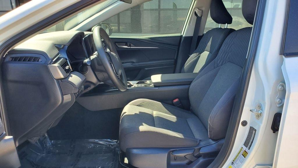 Toyota Camry  2025