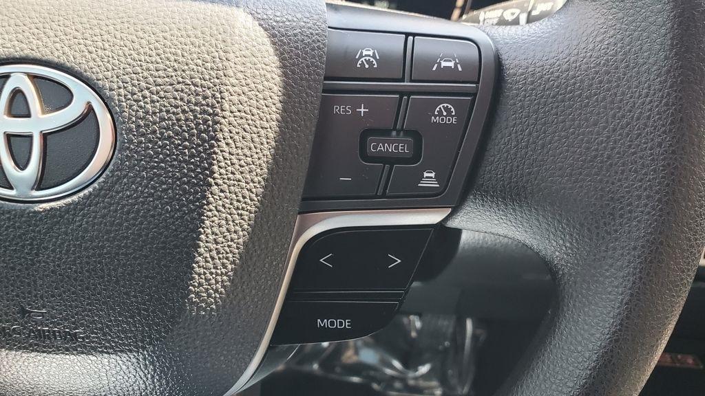 Toyota Camry  2025
