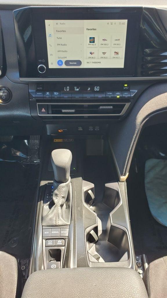 Toyota Camry  2025