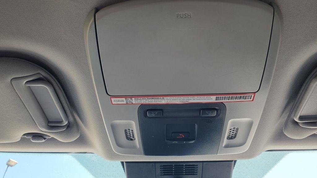 Toyota Camry  2025