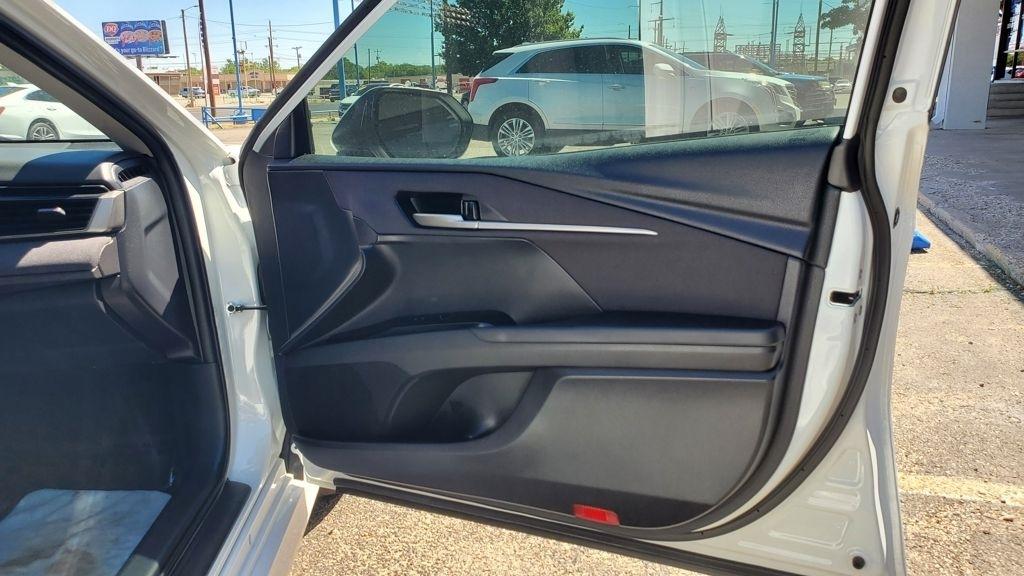 Toyota Camry  2025