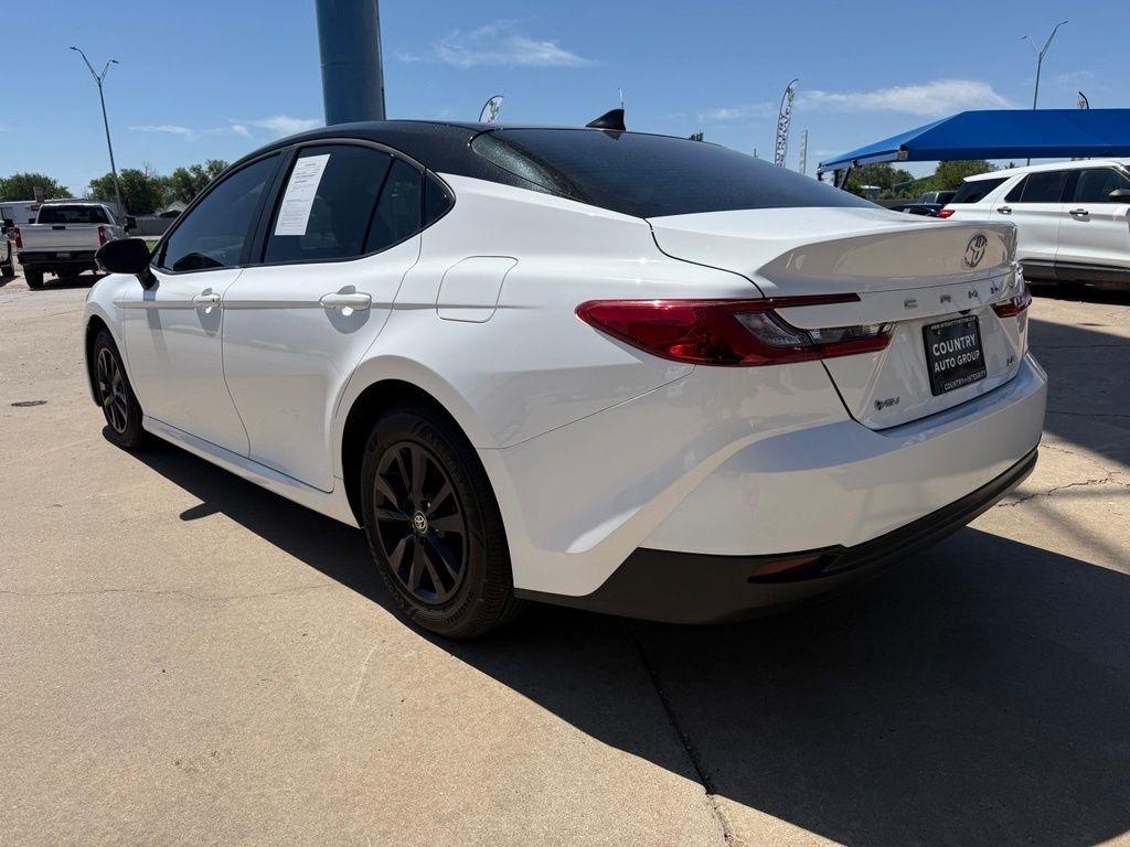 Toyota Camry  2025