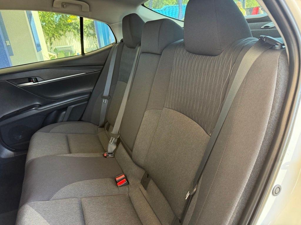 Toyota Camry  2025