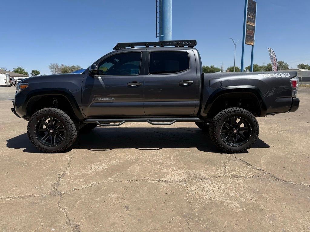 Toyota Tacoma  2021