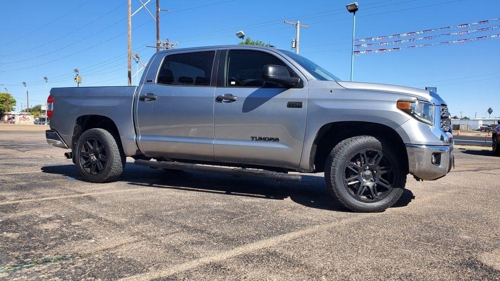 Toyota Tundra  2019
