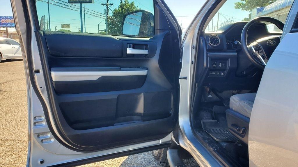 Toyota Tundra  2019