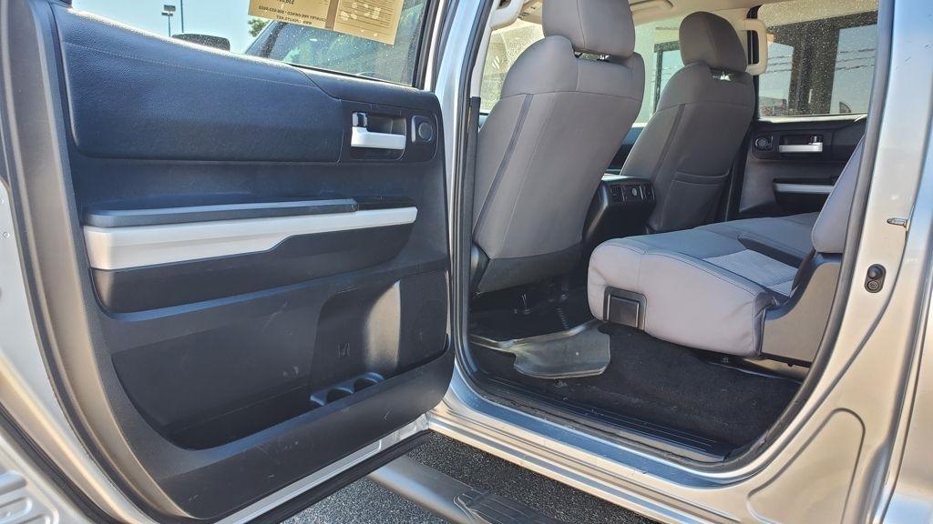 Toyota Tundra  2019