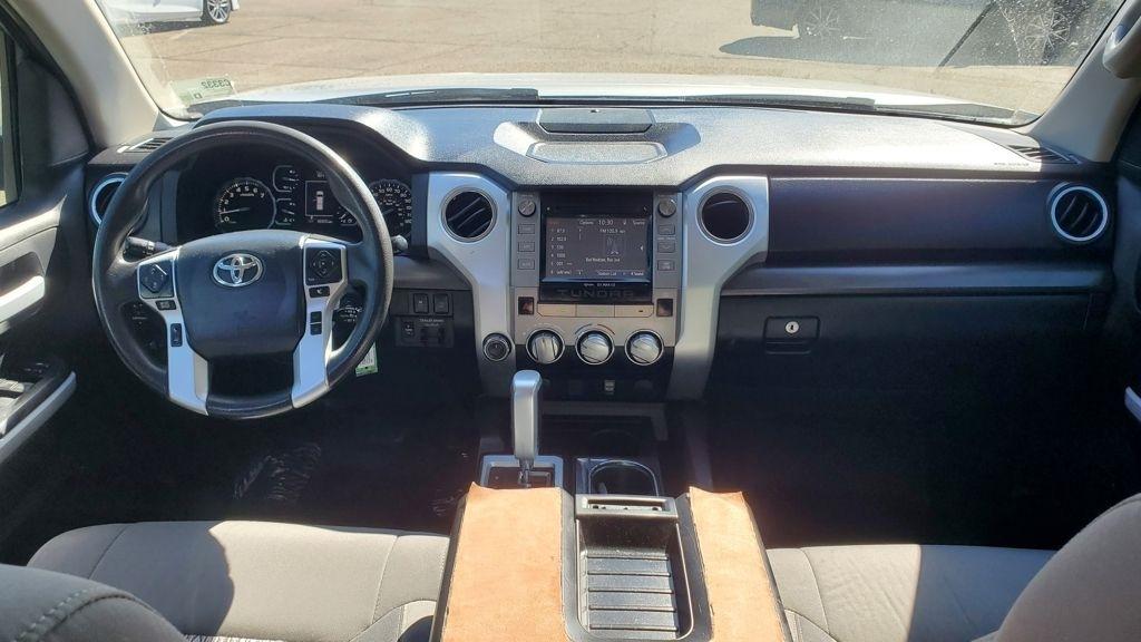 Toyota Tundra  2019
