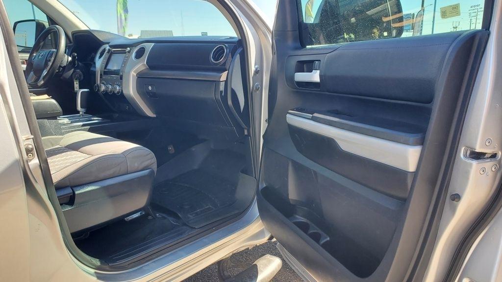 Toyota Tundra  2019