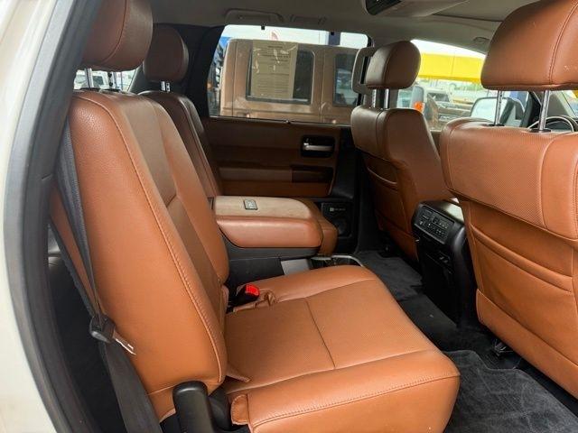 Toyota Sequoia  2015