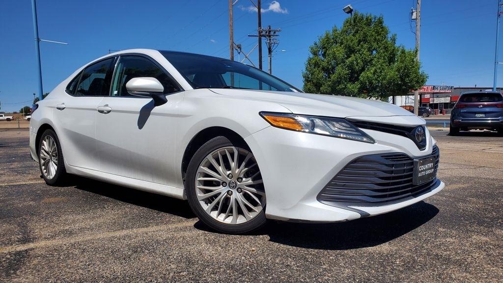 Toyota Camry  2020