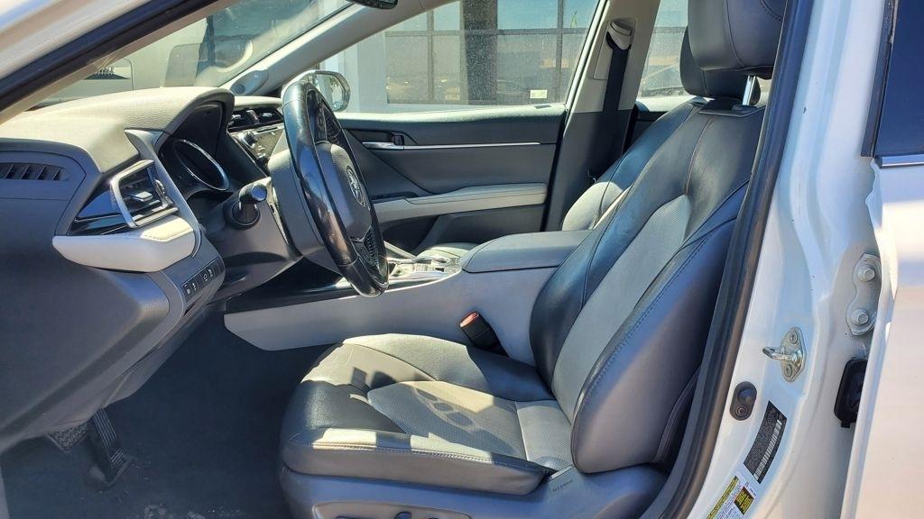 Toyota Camry  2020