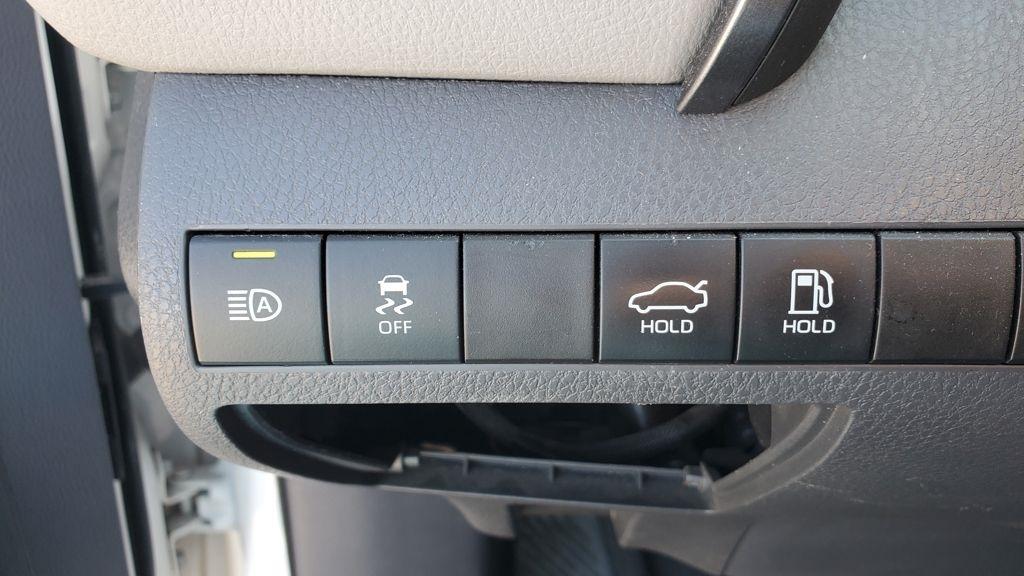 Toyota Camry  2020