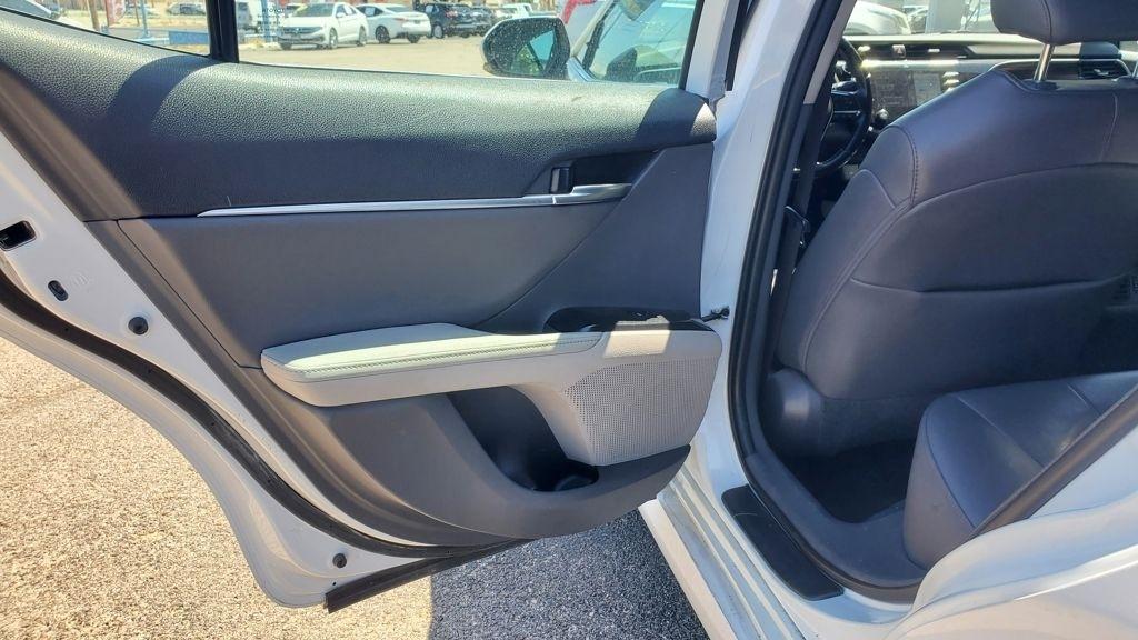 Toyota Camry  2020
