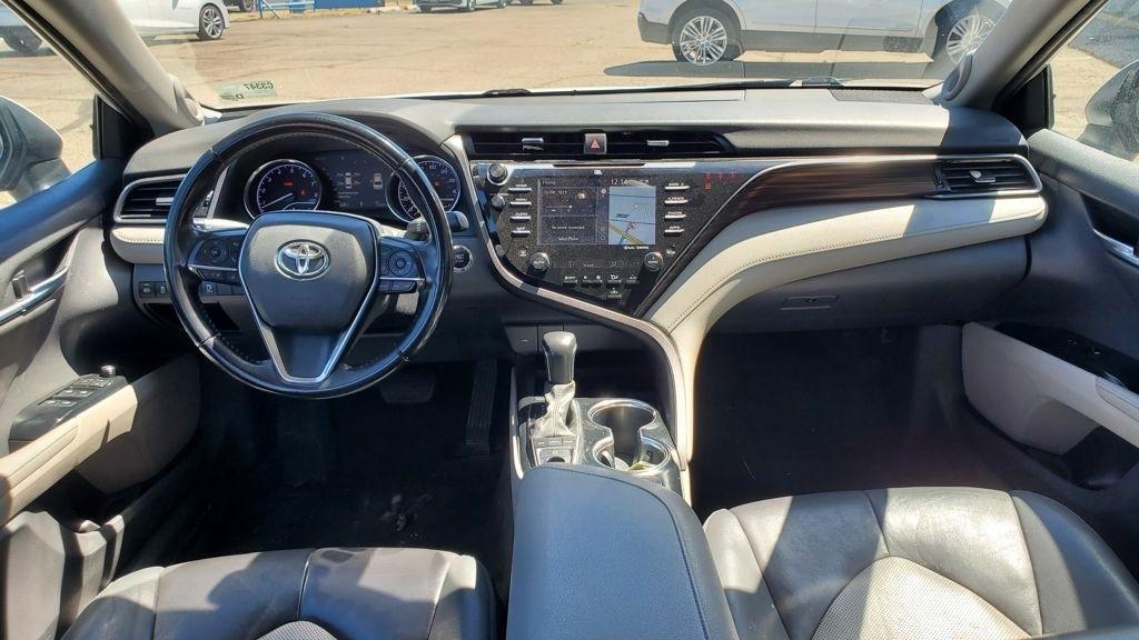 Toyota Camry  2020