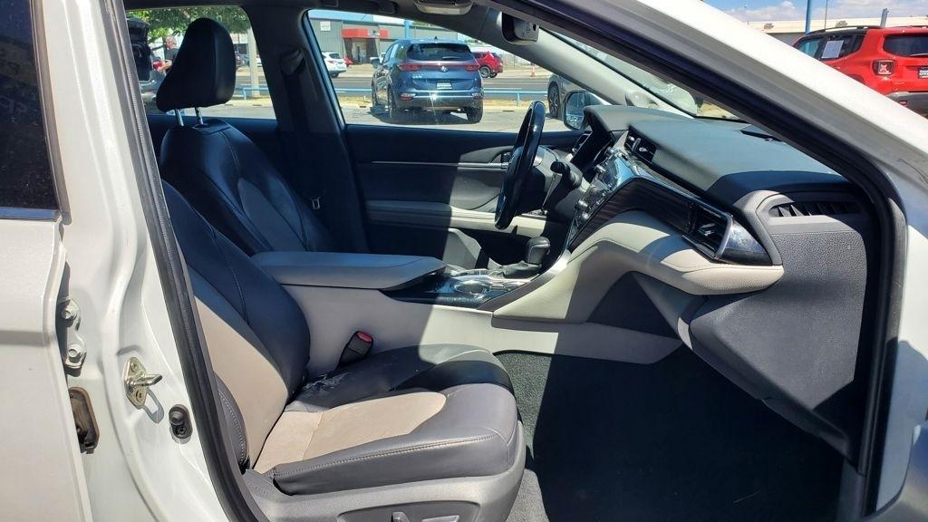Toyota Camry  2020