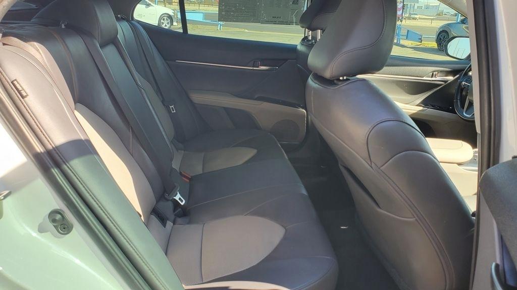 Toyota Camry  2020