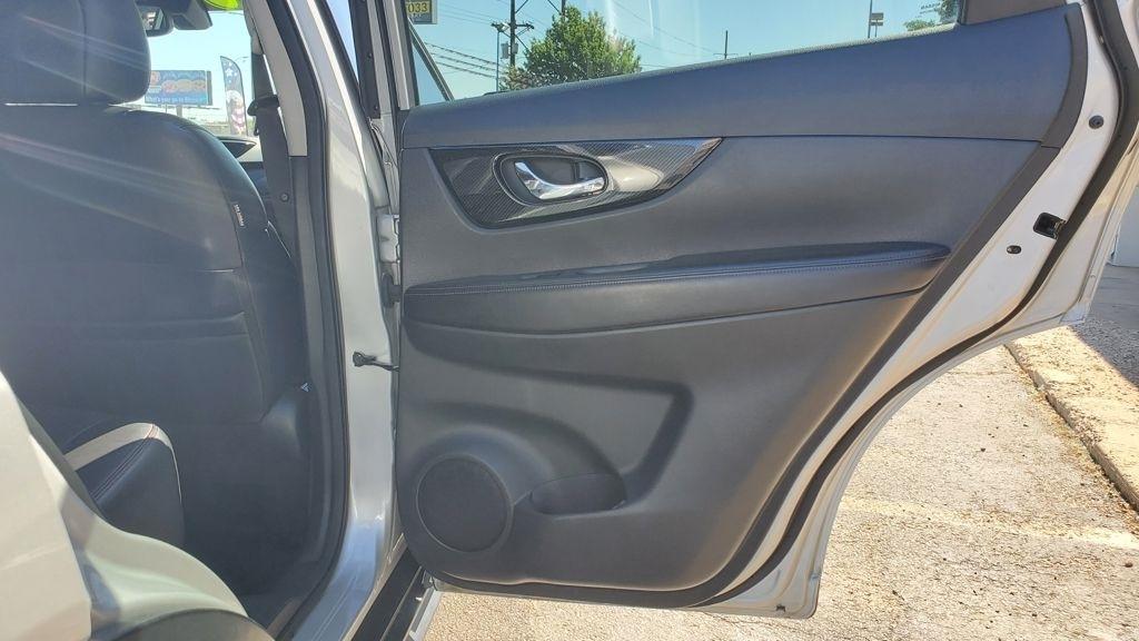 Nissan Rogue  2020