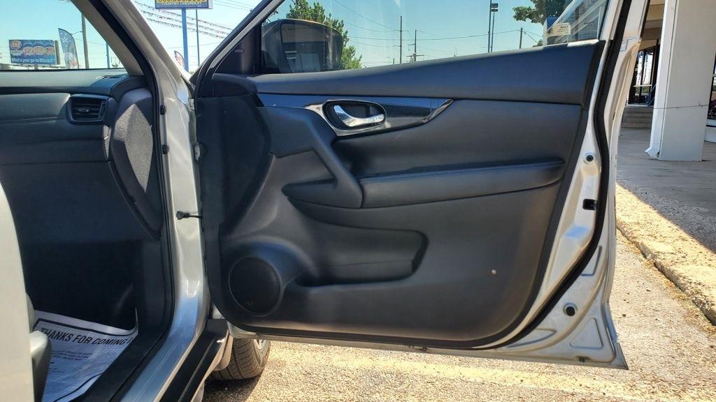 Nissan Rogue  2020