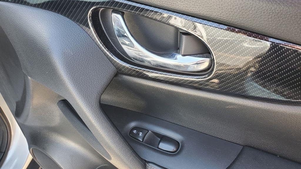 Nissan Rogue  2020