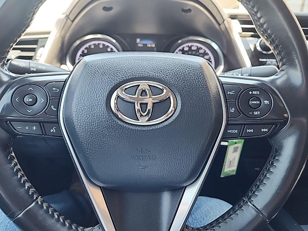 Toyota Camry  2020