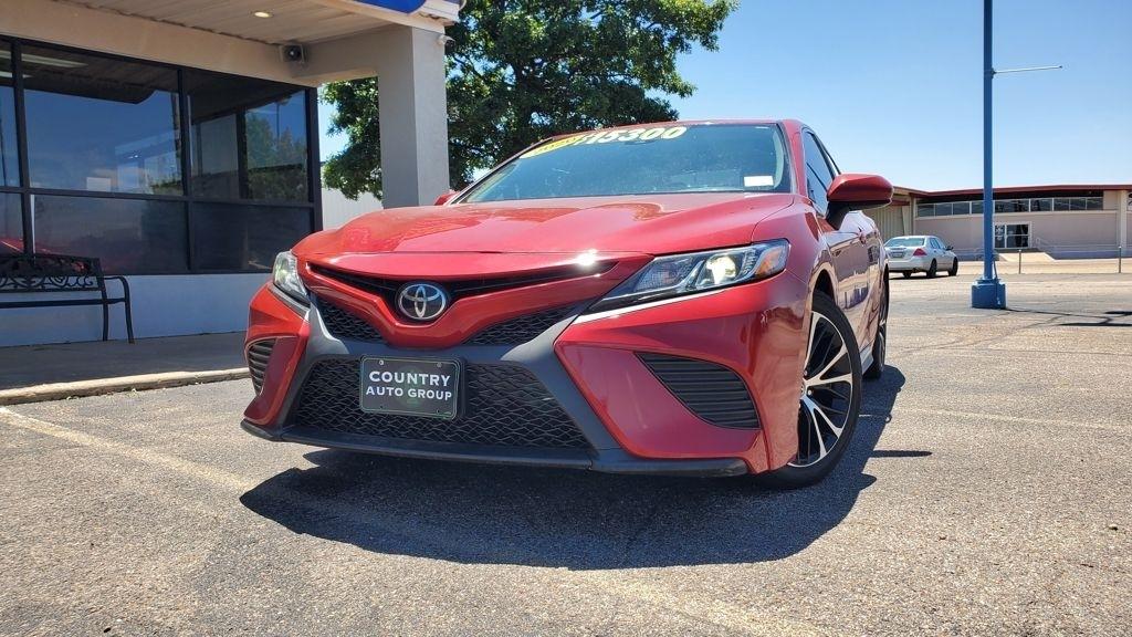 Toyota Camry  2020