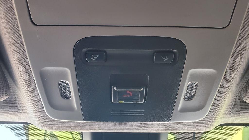 Toyota Camry  2020