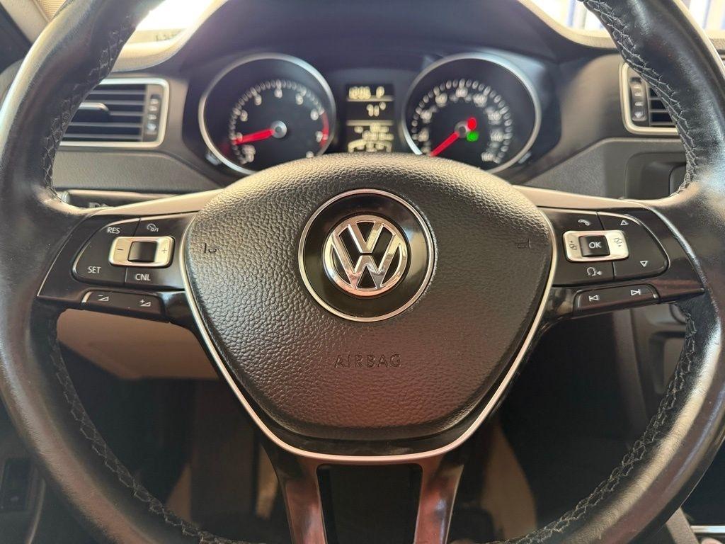Volkswagen Jetta  2015