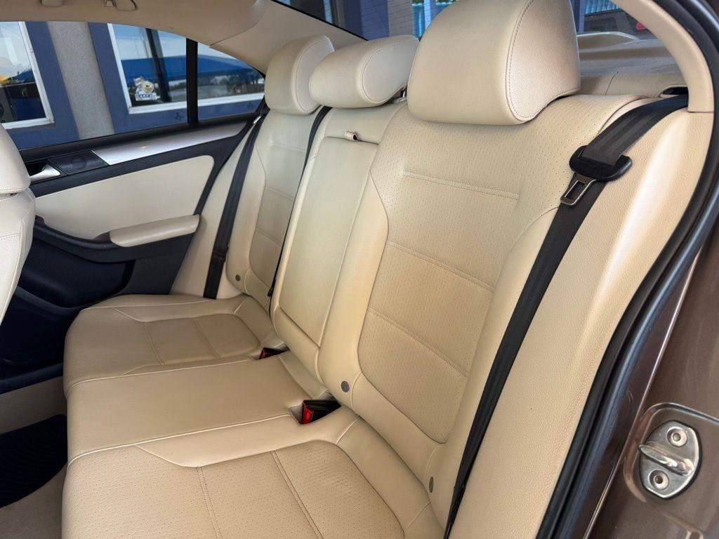 Volkswagen Jetta  2015