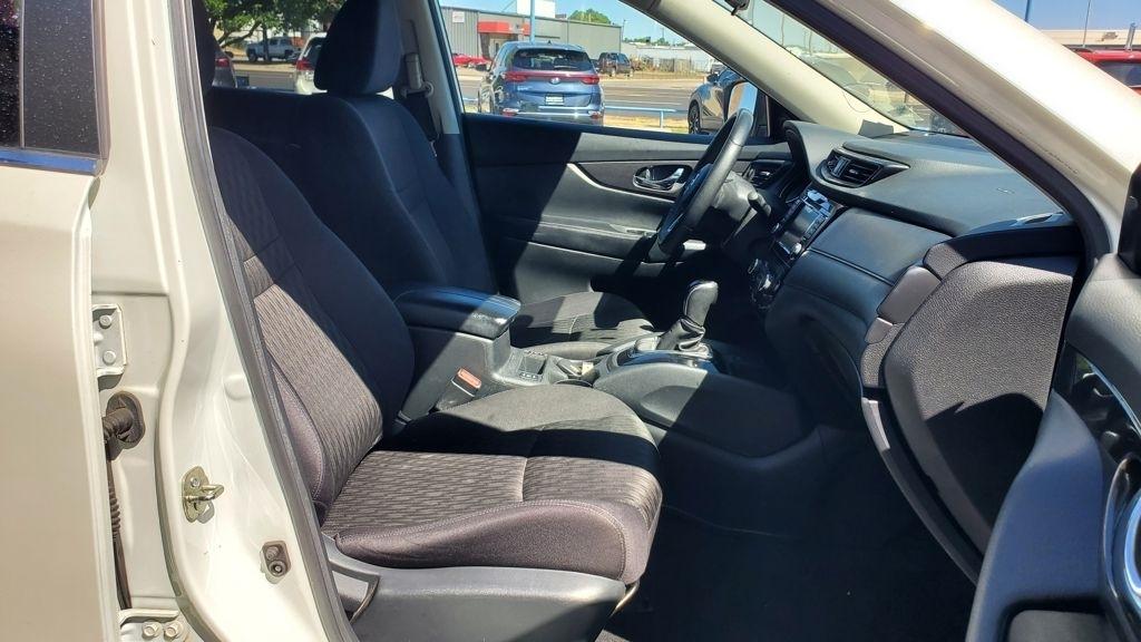 Nissan Rogue  2020