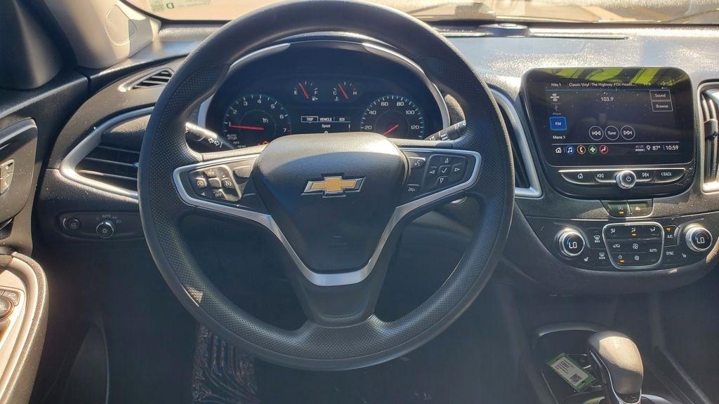 Chevrolet Malibu  2022