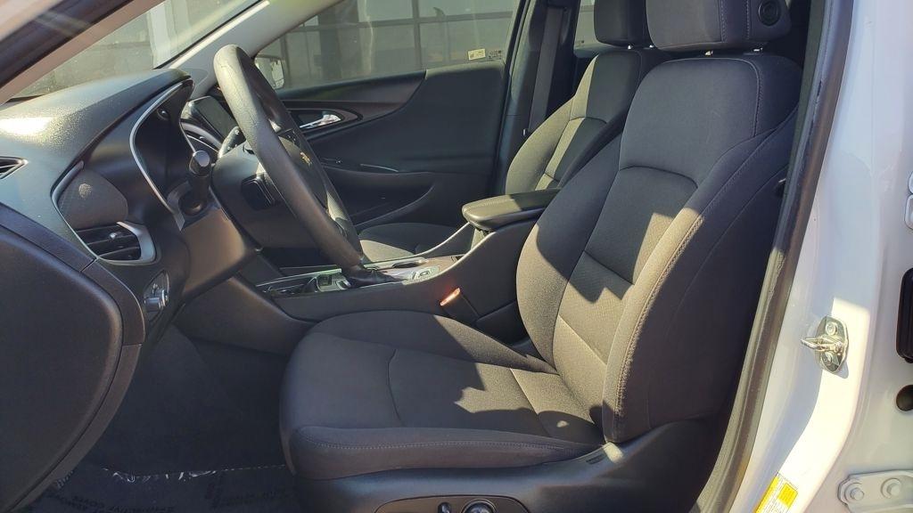 Chevrolet Malibu  2023